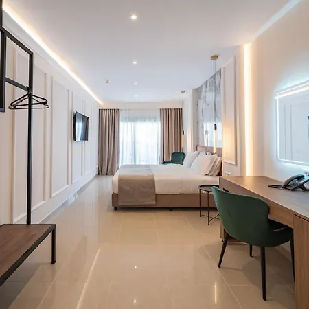 Hotel Philia Center