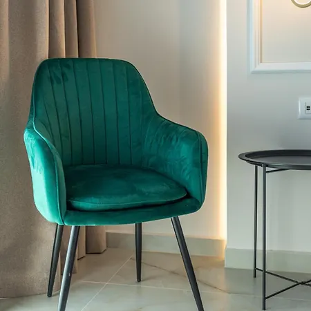 Philia Center Ξενοδοχείο 4*