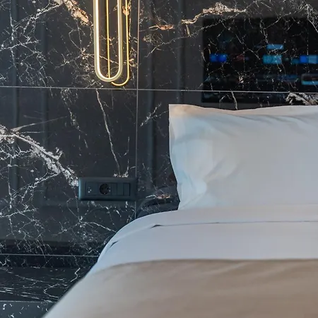 Ξενοδοχείο Philia Center 4*